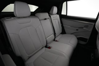 2025 Jeep Wagoneer S — photo 4 of 24