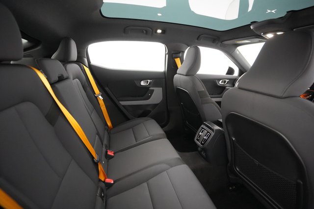 2021 Polestar 2 — photo 12 of 17