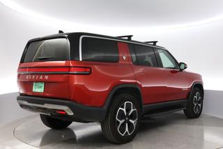 2023 Rivian R1S — photo 2 of 24