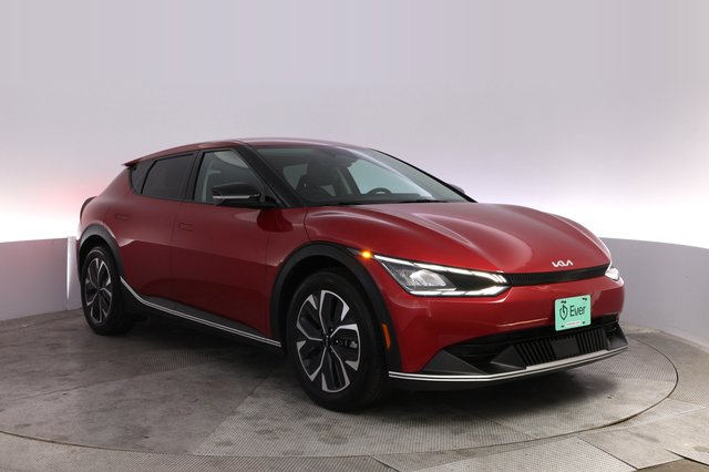 2024 Kia EV6 — photo 10 of 30