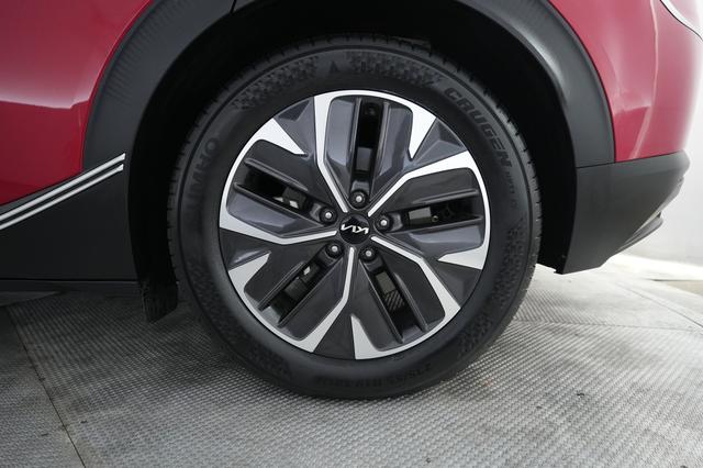 2024 Kia EV6 — photo 7 of 30