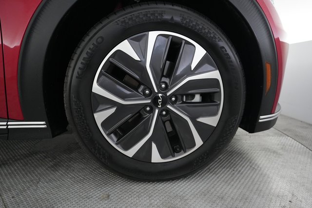 2024 Kia EV6 — photo 16 of 30