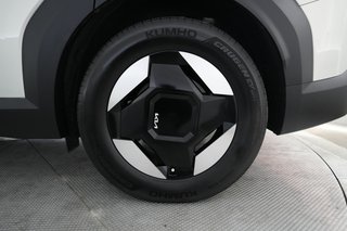 2024 Kia EV9 — photo 7 of 23