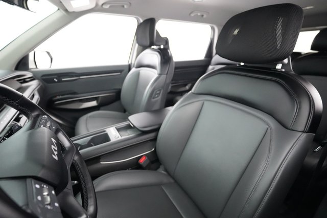 2024 Kia EV9 — photo 3 of 23