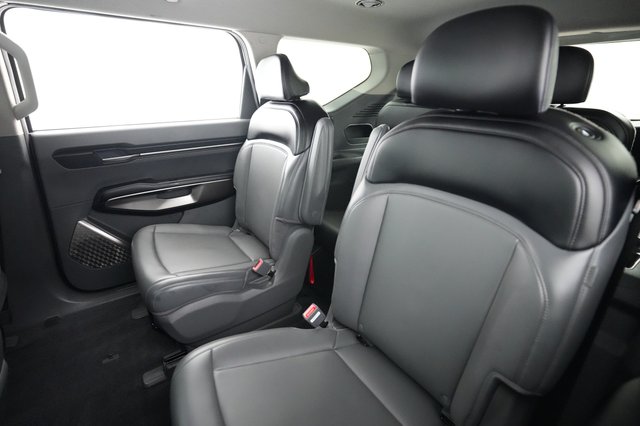 2024 Kia EV9 — photo 19 of 23