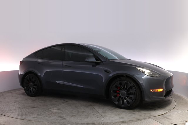 2022 Tesla Model Y — photo 11 of 23