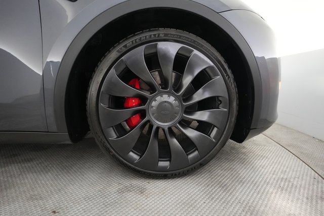 2022 Tesla Model Y — photo 15 of 23