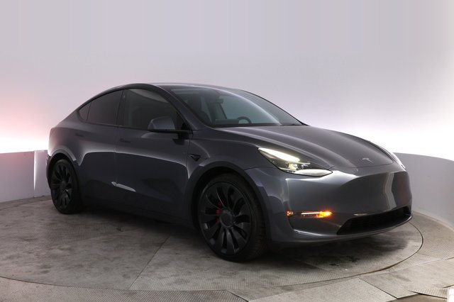 2022 Tesla Model Y — photo 10 of 23