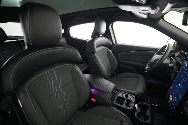2025 Ford Mustang Mach-E