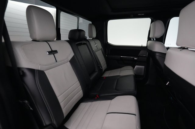 2023 Ford F-150 Lightning — photo 4 of 15
