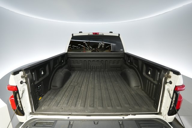 2023 Ford F-150 Lightning — photo 6 of 15