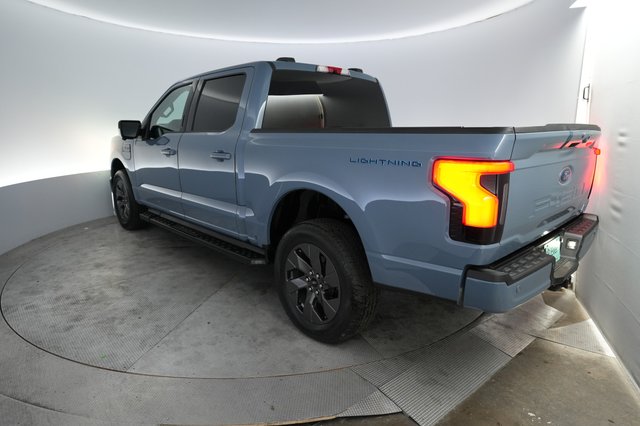 2023 Ford F-150 Lightning — photo 2 of 15