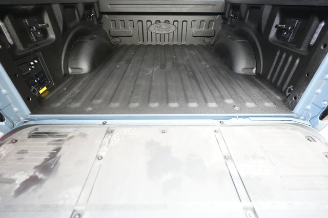 2023 Ford F-150 Lightning — photo 6 of 15