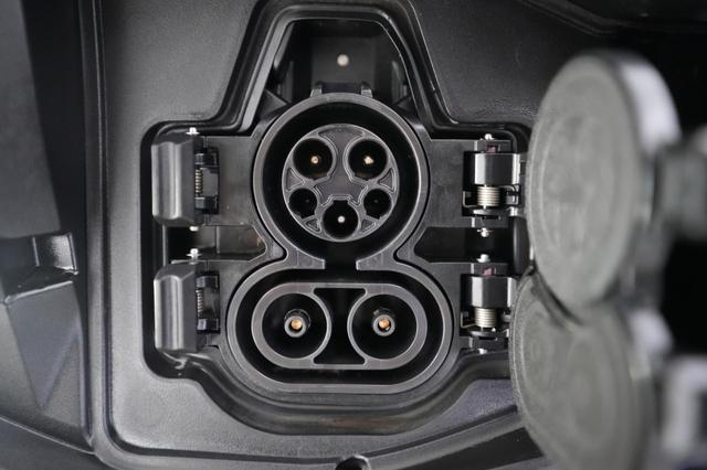 2024 Nissan Ariya — photo 8 of 20