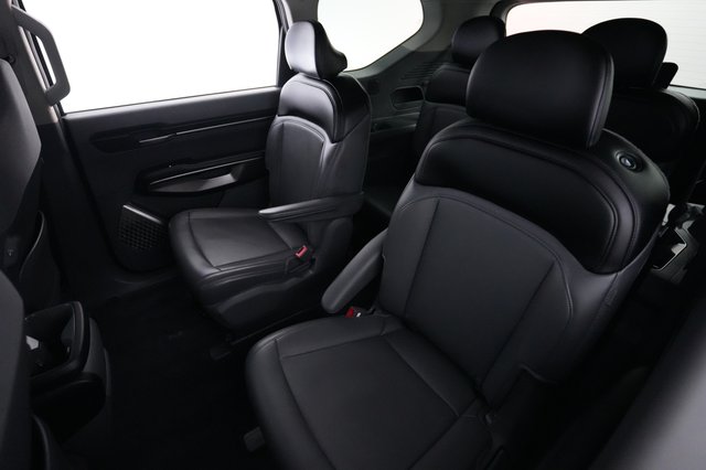 2024 Kia EV9 — photo 19 of 28