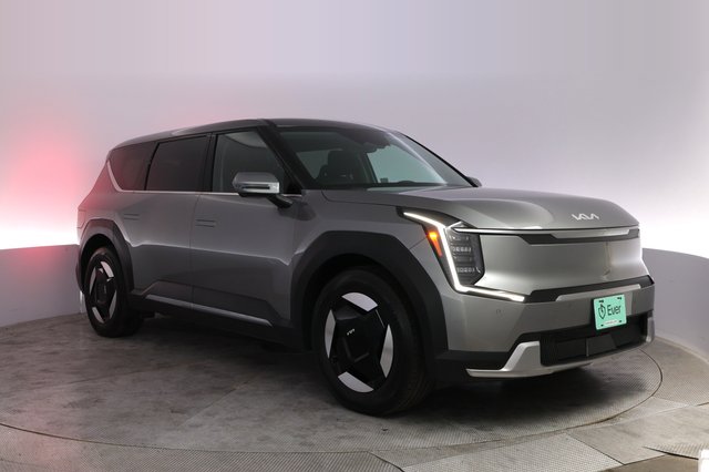 2024 Kia EV9 — photo 10 of 28