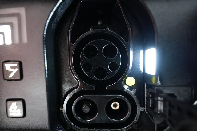 2024 Kia EV9 — photo 8 of 28
