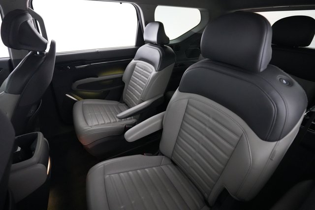 2024 Kia EV9 — photo 19 of 30