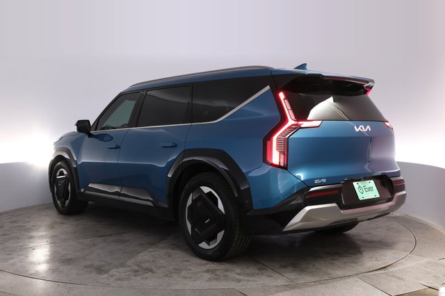 2024 Kia EV9 — photo 13 of 30