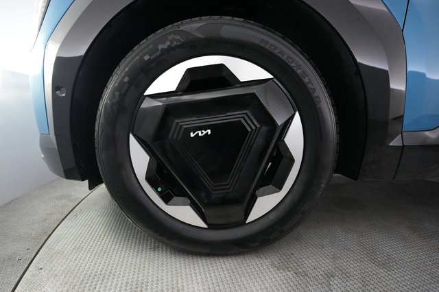 2024 Kia EV9 — photo 15 of 30