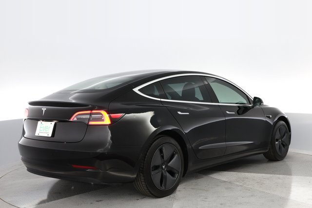 2019 Tesla Model 3 — photo 5 of 27