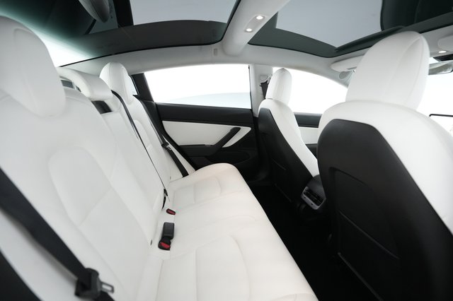 2019 Tesla Model 3 — photo 15 of 27