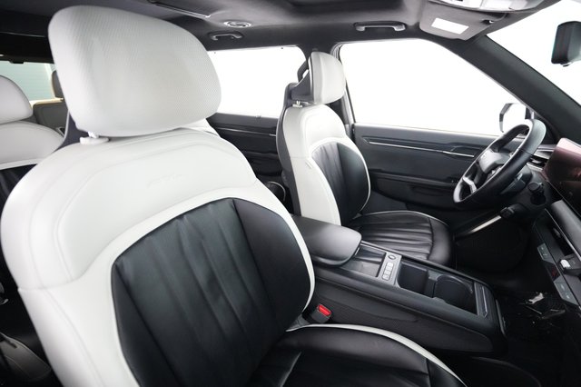 2024 Kia EV9 — photo 18 of 26