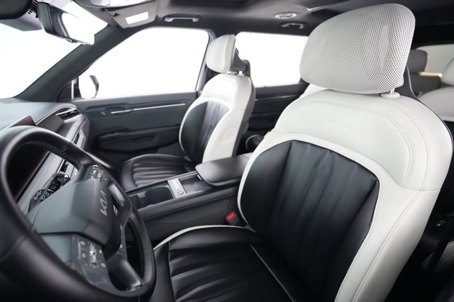 2024 Kia EV9 — photo 3 of 26