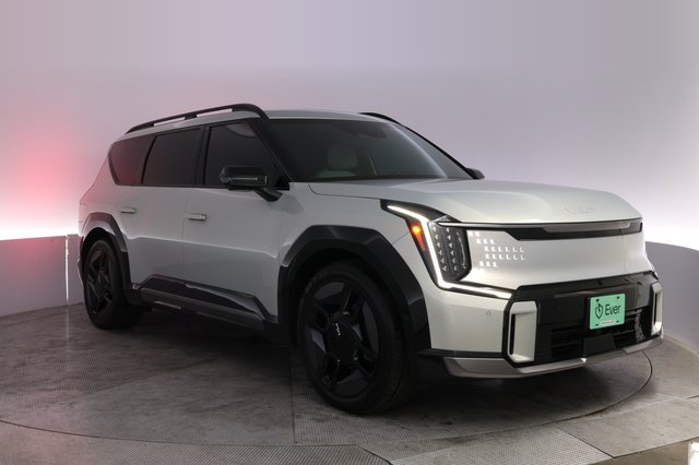 2024 Kia EV9 — photo 10 of 26