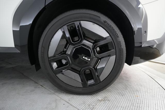 2024 Kia EV9 — photo 7 of 29