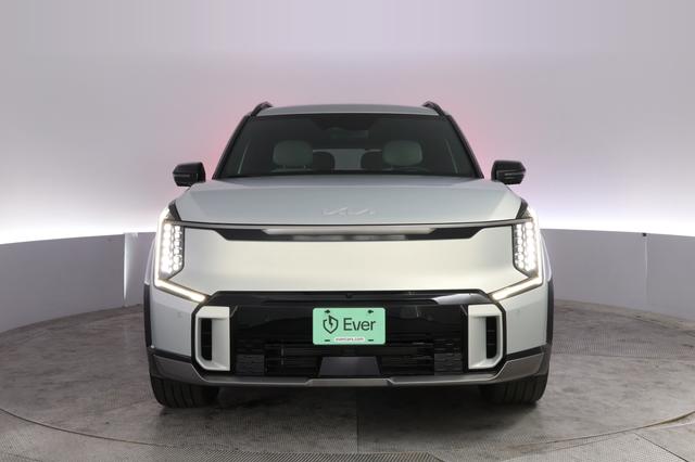 2024 Kia EV9 — photo 9 of 29