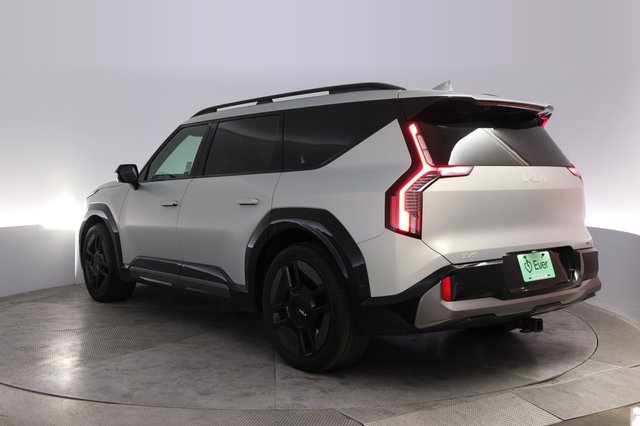 2024 Kia EV9 — photo 13 of 29