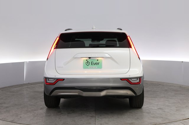 2024 Kia Niro EV — photo 12 of 21