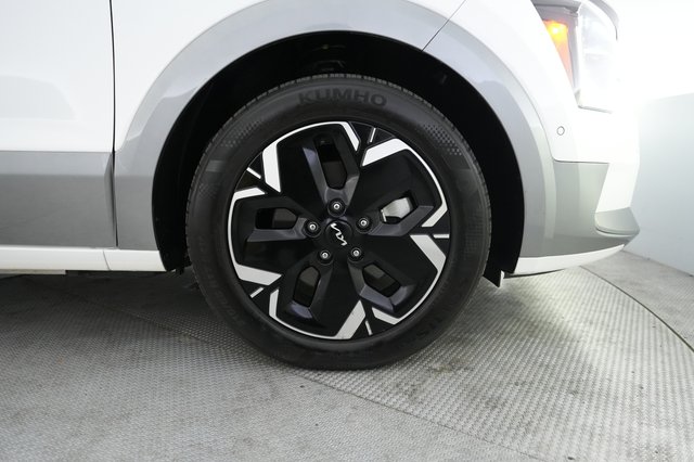 2024 Kia Niro EV — photo 16 of 21