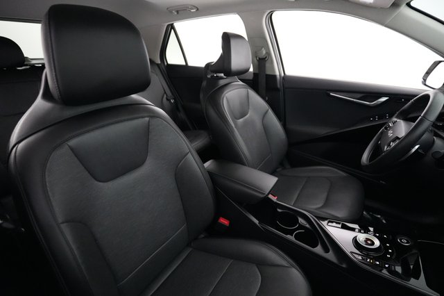 2024 Kia Niro EV — photo 18 of 21
