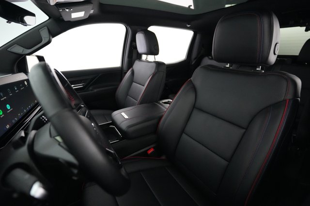 2024 Chevrolet Silverado EV — photo 3 of 19