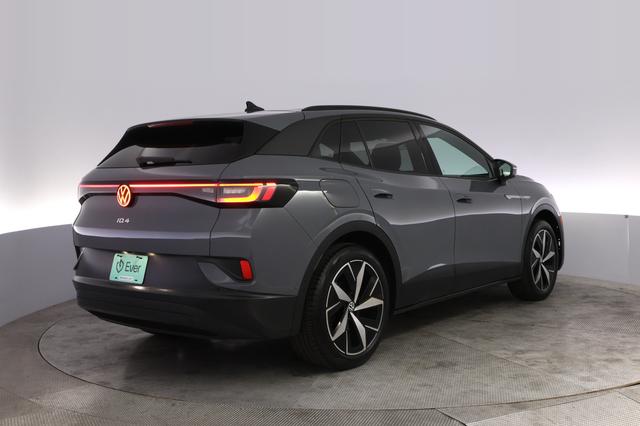 2024 Volkswagen ID.4 — photo 2 of 25
