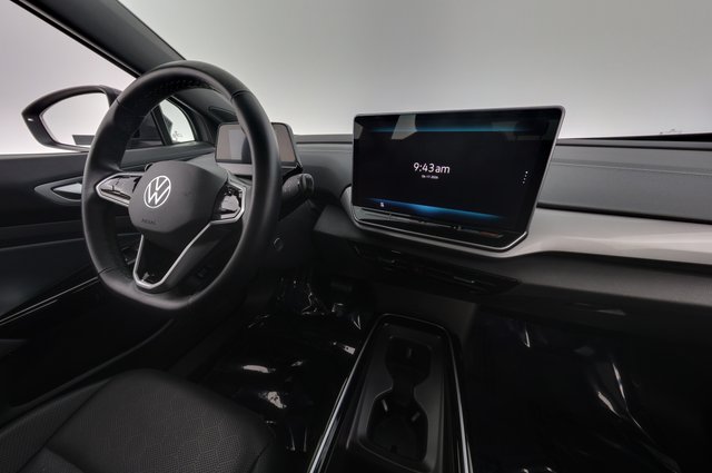 2024 Volkswagen ID.4 — photo 20 of 25