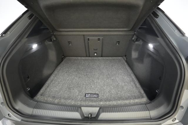 2024 Volkswagen ID.4 — photo 6 of 25
