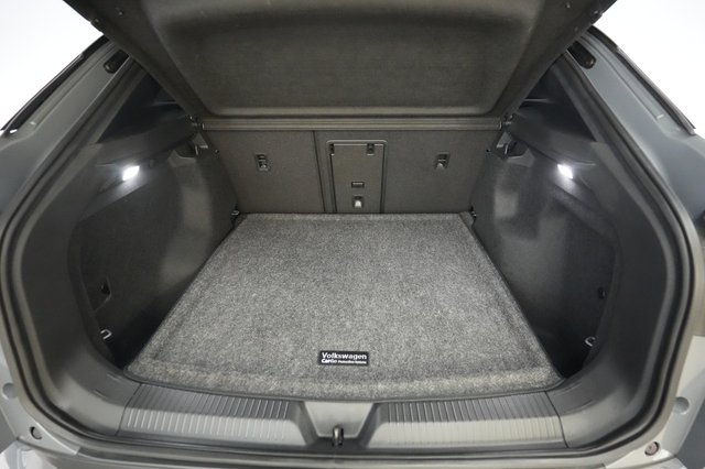2024 Volkswagen ID.4 — photo 6 of 25