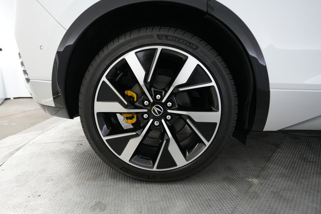 2024 Acura ZDX — photo 17 of 23