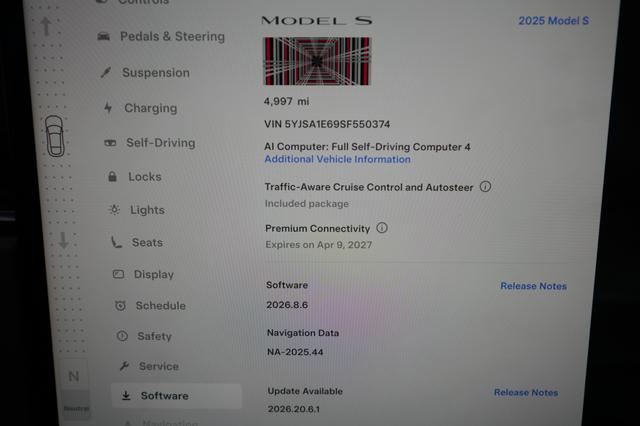 2025 Tesla Model S — photo 5 of 24