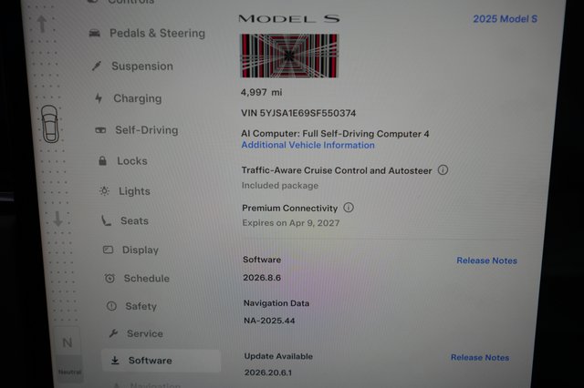 2025 Tesla Model S — photo 5 of 24