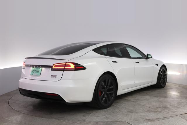 2025 Tesla Model S — photo 2 of 24