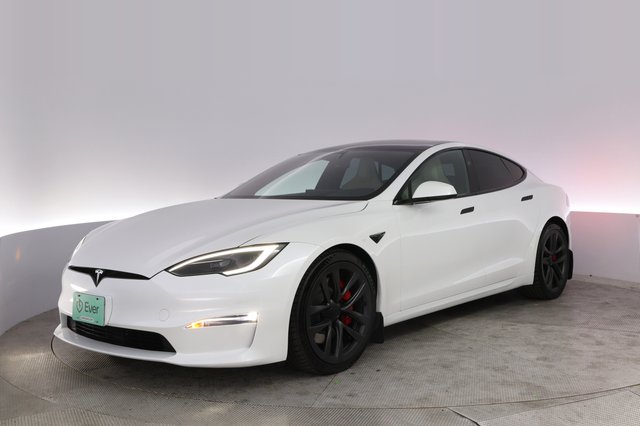 2025 Tesla Model S — VIN 5YJSA1E69SF550374