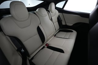 2025 Tesla Model S — photo 4 of 24