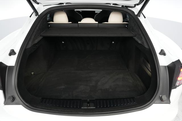 2025 Tesla Model S — photo 6 of 24