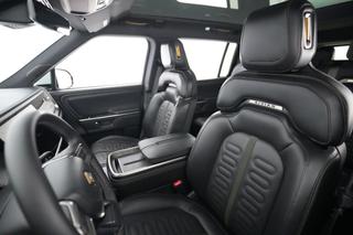 2025 Rivian R1S — photo 3 of 28