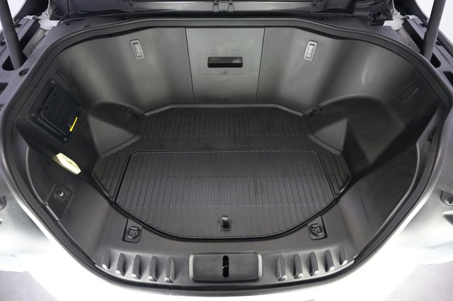 2025 Ford F-150 Lightning — photo 17 of 18