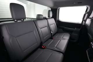 2025 Ford F-150 Lightning — photo 4 of 18